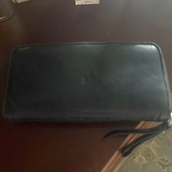 Vintage rare Betsey Johnson skull bow stud wallet - Picture 3 of 4